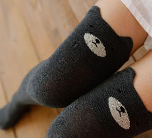 Chaussettes hautes animal grises foncées têtes d'ours