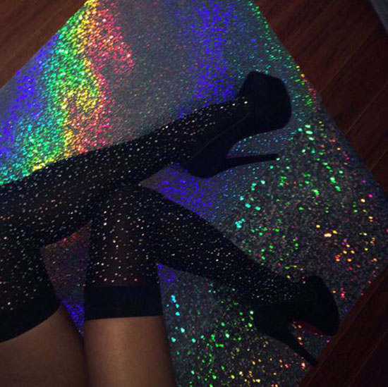 Chaussettes montantes noires à strass brillants