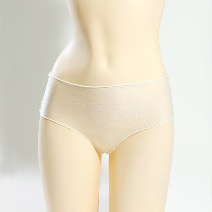 Culotte transparente blanche sans gousset 