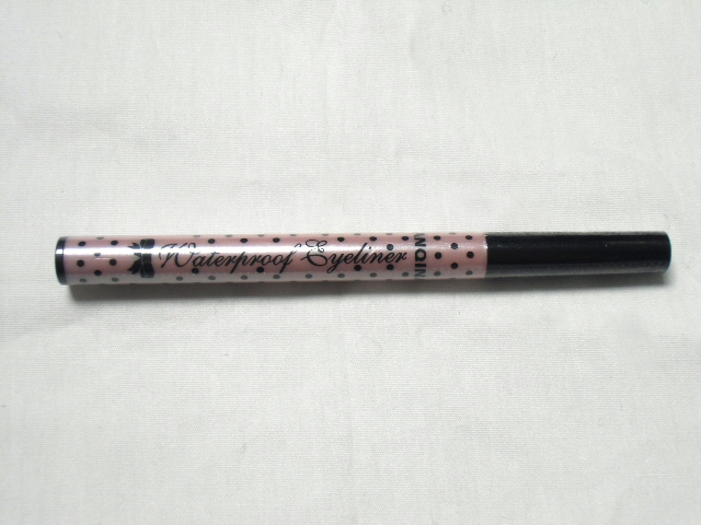 Eyeliner feutre noi waterproof packaging girly
