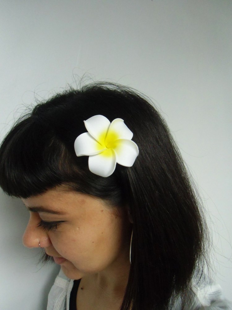 Pince clip à cheveux fleur de frangipane 3 tailles
