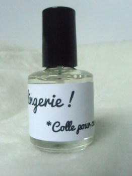 Colle pour cache-tétons et nippies "Stuck on you !"
