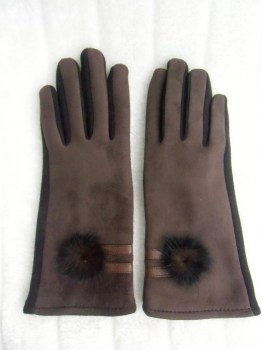 Gants marrons tactiles hiver rétro simili nubuck, pompon et simili cuir