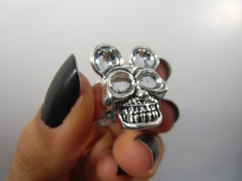 Bague originale tête de mort crâne Mickey skull