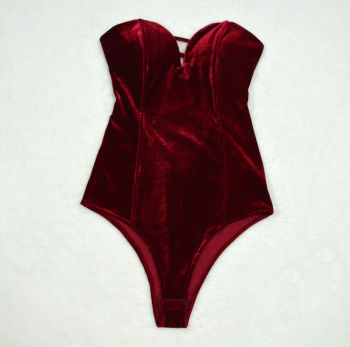 body-bustier-bordeaux-velours-9