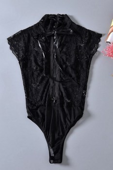body-dentelle-noire-decollete-lace-6