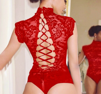 body-rouge-dentelle-lace-2