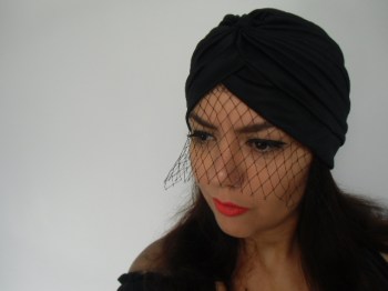 Bonnet turban original à voilette de coquetterie pinup