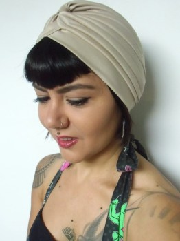 Bonnet turban beige original, pinup et rétro pour l'hiver