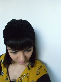 Bonnet turban original en velours noir