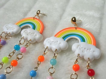 Boucles d'oreilles originales arc en ciel pluie perles