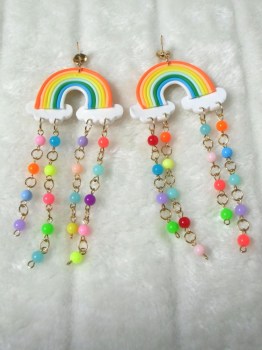 Boucles d'oreilles originales arc en ciel pluie perles