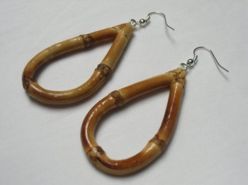 Boucles d'oreilles tiki hawaii goutte bois bambou pinup