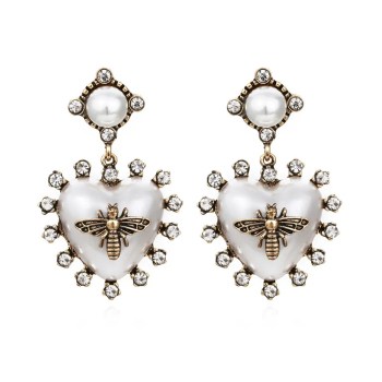 boucles-doreilles-coeurs-blancs-abeilles5