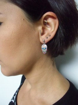 Boucles d'oreilles originales crane mexicain croix