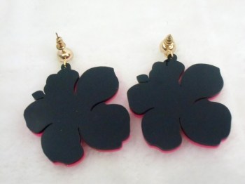 Boucles d'oreilles acrylique fleurs d'hibiscus roses