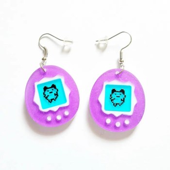 boucles-doreilles-originales-tamagotchi-violet-2