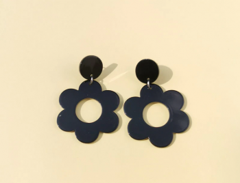 boucles-doreilles-paquerettes-marguerites-annees60-sixties-noires-2