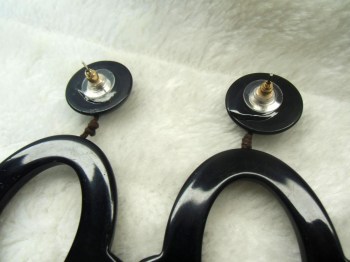 Boucles d'oreilles ovales rétro vintage résine noire