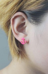 Boucles d'oreilles ancres marines en plastique coloré