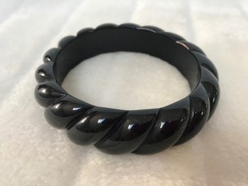 bracelet-resine-noire-torsade-retro-2
