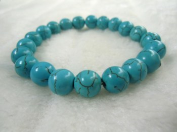Bracelet rétro pin-up en perles de pierre turquoises