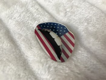 Broche en plastique bouche lèvres drapeau américain