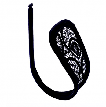 c-string-noir-dentelle-ornementale
