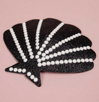 cache-tetons-nippies-coquillages-noirs-perles-4