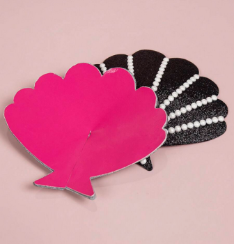 cache-tetons-nippies-coquillages-noirs-perles-5