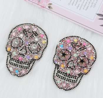 cache-tetons-nippies-originaux-tete-morte-skull-strass-2