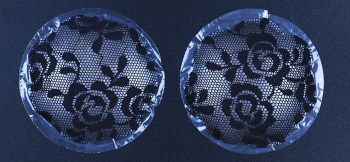Cache-tétons silicone recouverts de dentelle noire