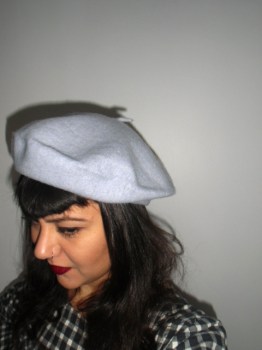 Béret gris rétro pinup rond 28cm en laine mélangée