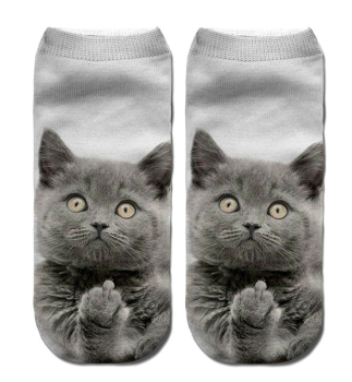 chaussettes-blanches-chat-gris-fuck-doigt-dhonneur-3