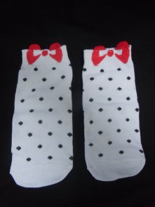 Chaussettes blanches à pois noirs "Red bow"