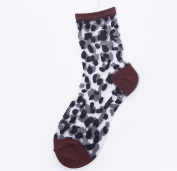 chaussettes-leopard-transparentes-4