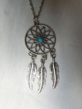 Collier dreamcatcher attrape-rêve argenté turquoise