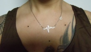 Collier battement de coeur argenté \