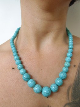 Collier rétro vintage pin-up perles turquoises pierre