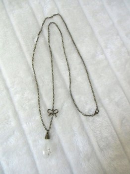 Collier sautoir pissenlit aigrettes sous ampoule verre