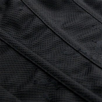 corset-noir-dentelle-victorien-epaules-degagees-5