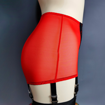 culotte-ouverte-retro-oquine-rouge-dentelle-noire-2