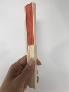 Eventails de pin-up bambou et papier orange rétro
