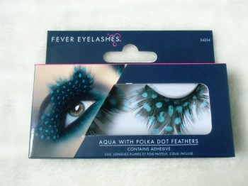 Faux-cils en plumes noires à pois turquoise