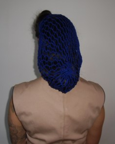 Filet à cheveux bleu roi rétro en crochet \