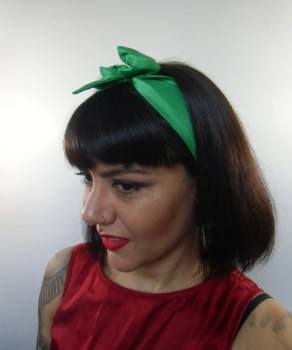 Bandeau cheveux rigide modulable vert satiné