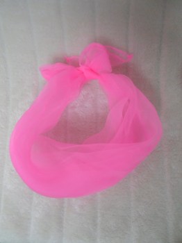 Foulard à cheveux transparent couleur rose fluo pinup