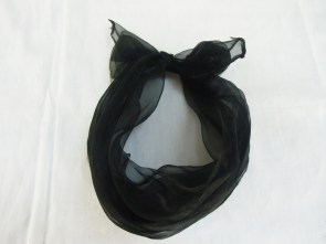 Foulard à cheveux transparent noir "Black pinup hairdo"