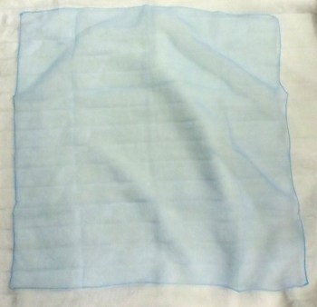 Foulard à cheveux transparent bleu ciel pour pinup