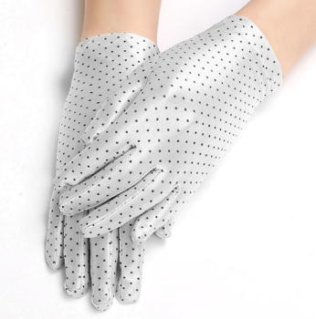 gants-courts-satines-mi-saison-blancs-perles-pois